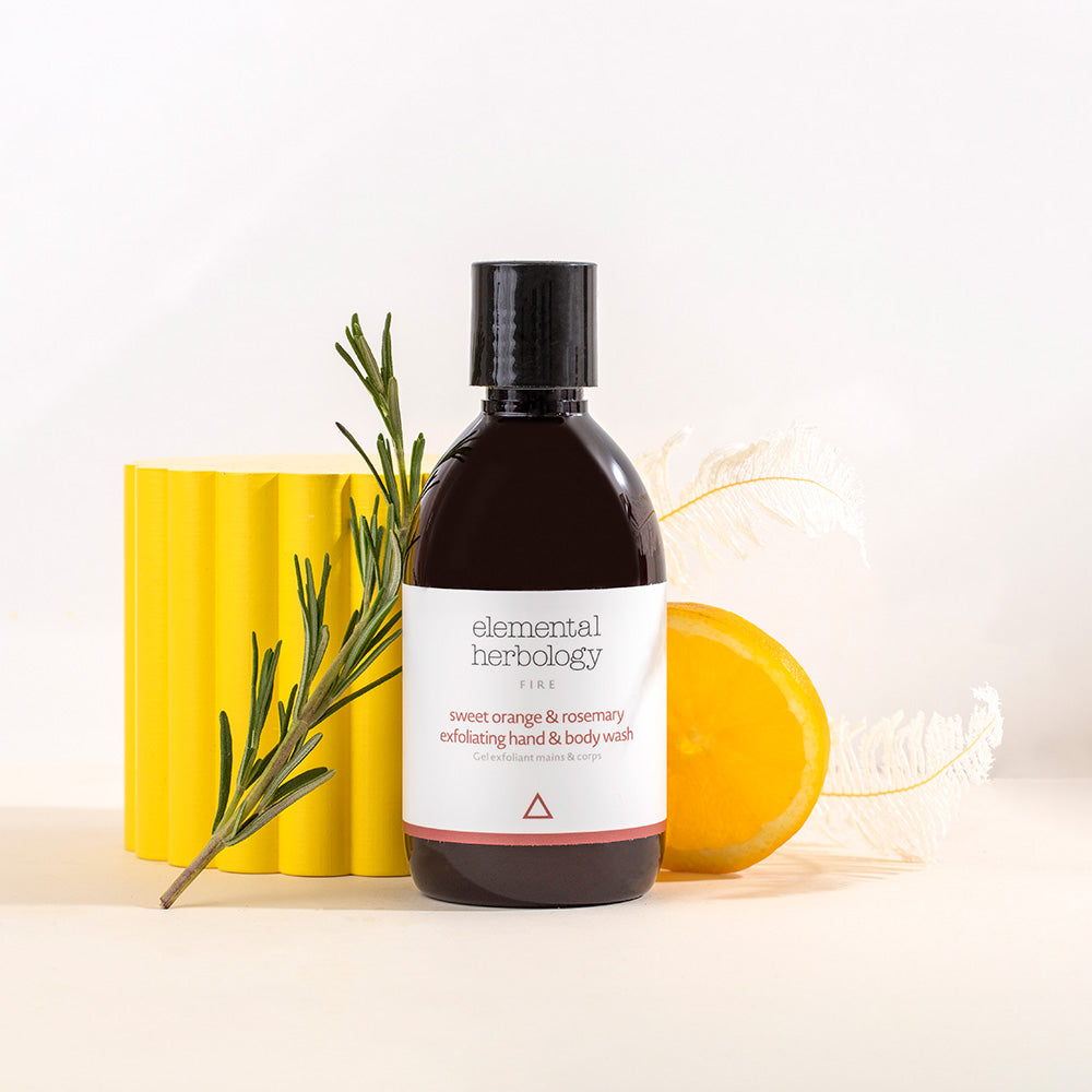This exfoliating body wash packs a punch with its energizing and nourishing blend of Sweet Orange and Rosemary essential oils
